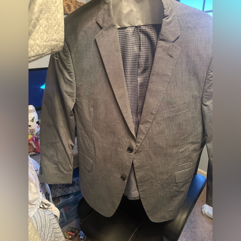 Saddlebred Suit (coat) 44S - Like New - gray pinstripes.